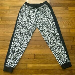 1 pair of Simply Vera Wang Leopard PJ Pants Sz. Medium